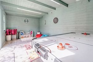 Garden Room- click for photo gallery